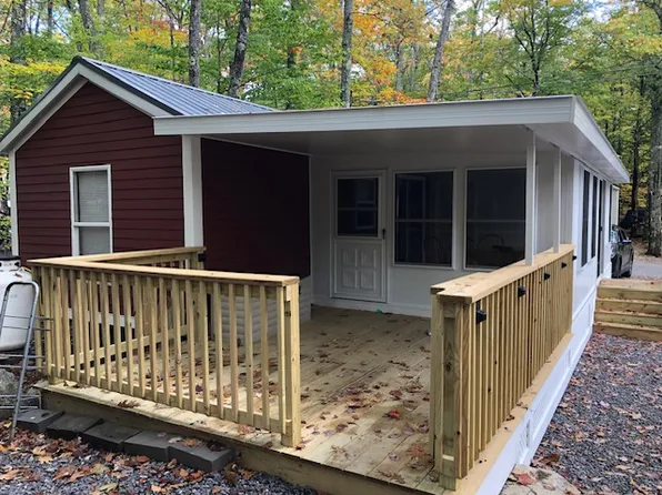 261 Point Sebago Rd #332, Casco, ME 04015