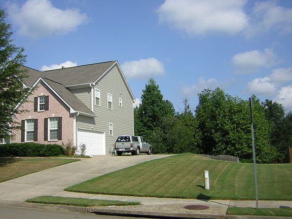 3rd image of 1021 Forest Creek Dr