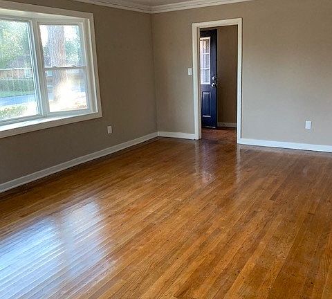 4th image of 2941 Biltmore Ave