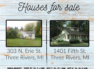 303 N Erie St, Three Rivers, MI 49093