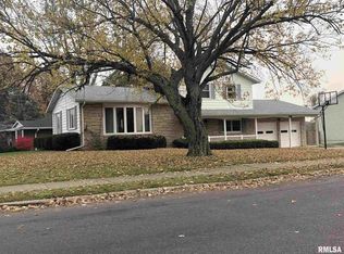 1800 Valle Vista Blvd, Pekin, IL