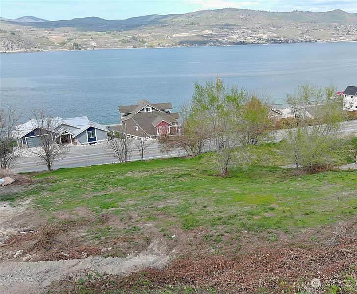 3rd image of 70 Grandview Lane