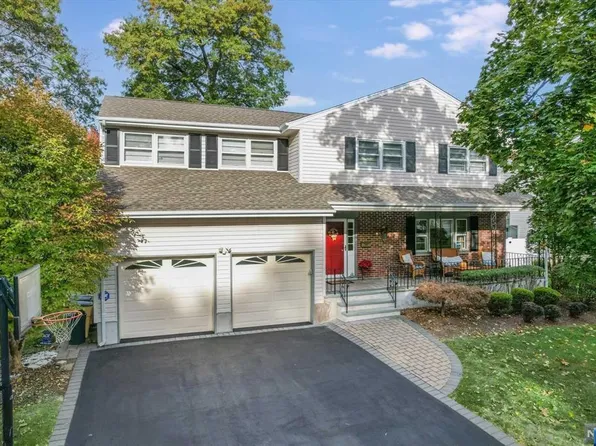 239 Essex St, Oradell, NJ 07649