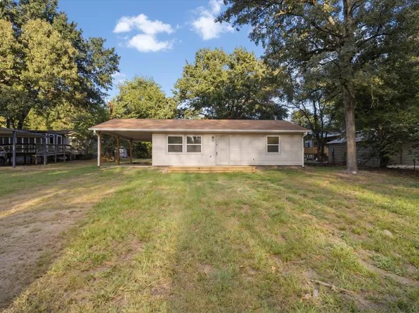 2941 Waterwood Dr, Chandler, TX 75758