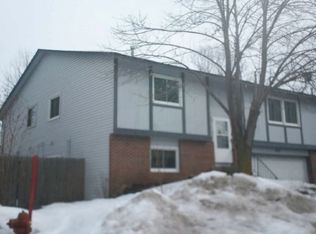 714 125th Ln NE, Blaine, MN 55434