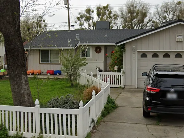 208 Tokay Ave, Modesto, CA 95350