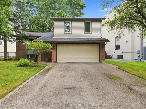 20 Sanderson Cres, Richmond Hill, ON L4C 5L4