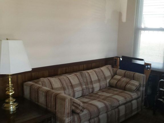 4th image of 33B Easton Dr #61