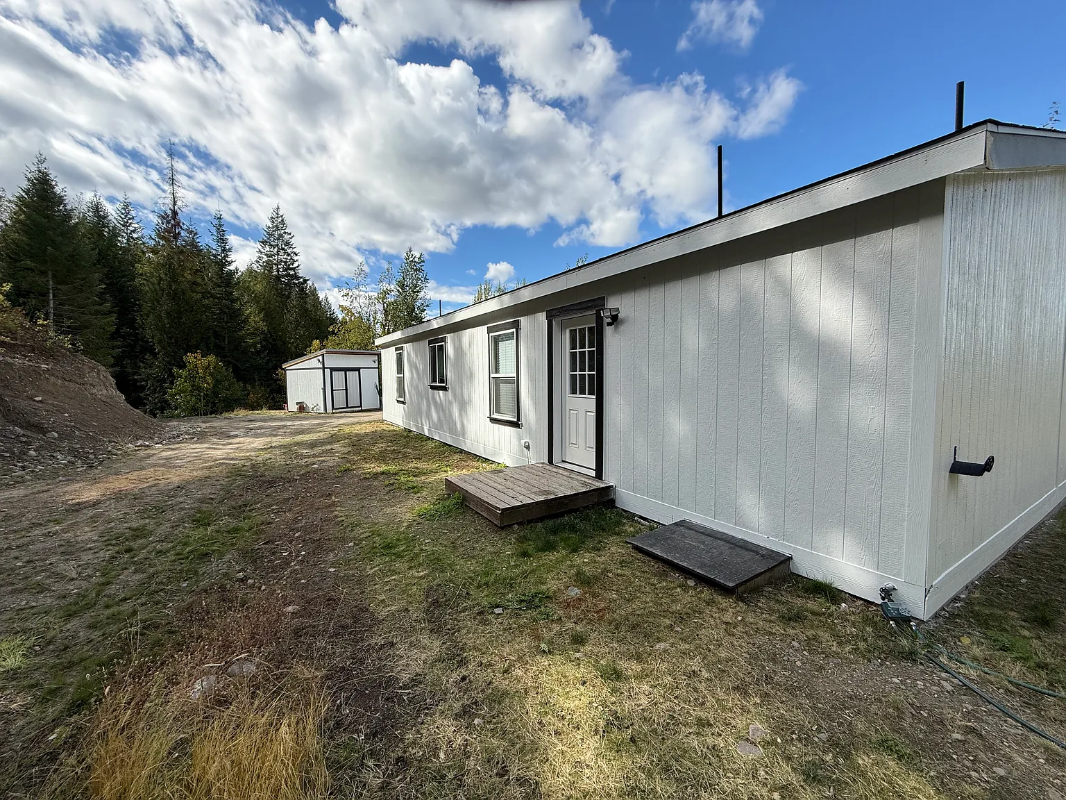 219 Bear Claw Ridge Rd — Photo 3