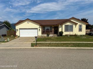 7389 W Robin Rd, Rathdrum, ID 83858