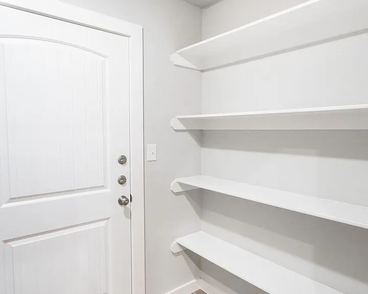 2718 Roman Ln — Photo 15
