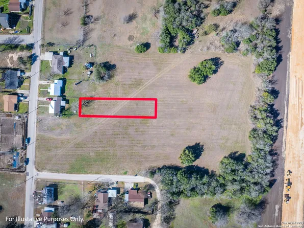 TBD E Pine St. LOT 1, Seguin, TX 78155