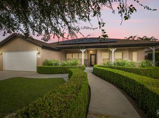 9812 Copa Cabana Ct, Bakersfield, CA 93312