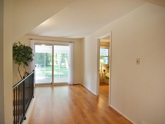 Hallway to screened porch