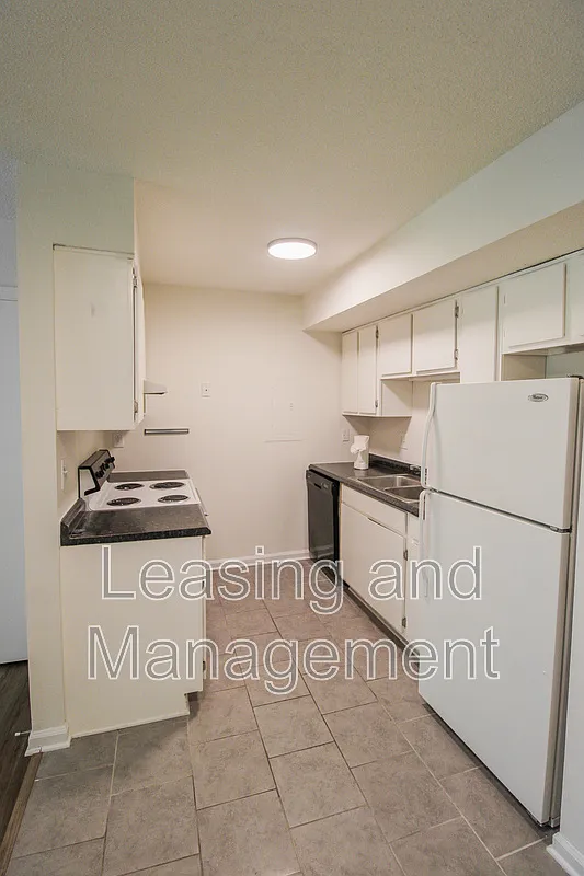 1 bed, 1.0 bath, 660 sqft, $1,350 — Photo 3