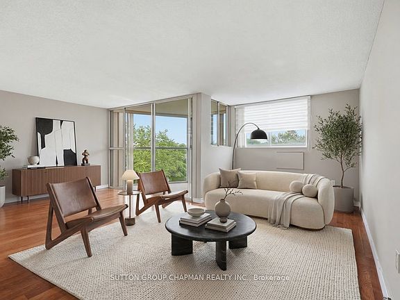 4th image of 127 Belmont Dr #403