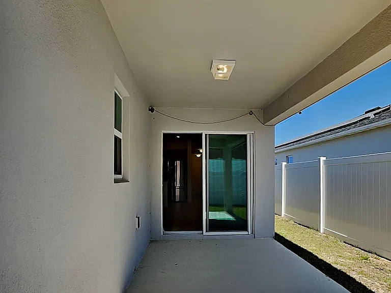 1052 Papaya Cir — Photo 22