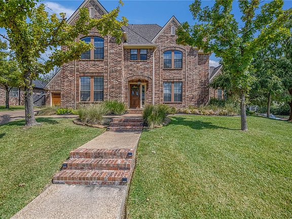 2nd image of 8419 Wildewood Cir