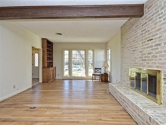 5th image of 3005 Glenview Ave