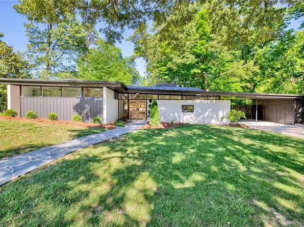 1201 Rockford Rd, High Point, NC 27262