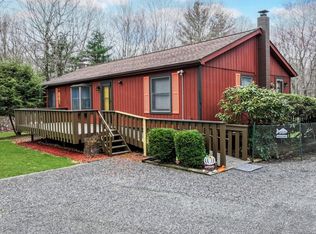 22 Sherry Ln, Pine Bush, NY 12566