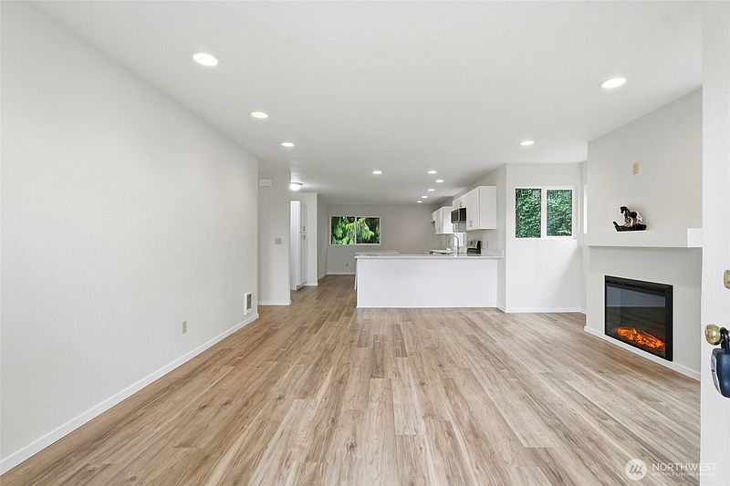 2nd image of 4404 Terrace Drive #8