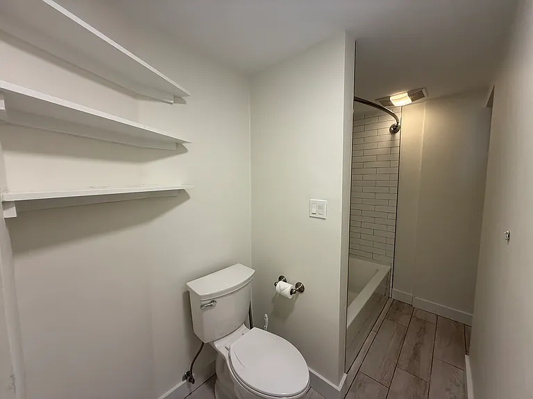 30 Thornley St #2 — Photo 7