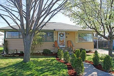 1st image of 128 Francis Dr