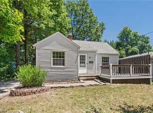 1051 Allendale Ave, Akron, OH 44306