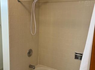 1803 12th St #G, Winthrop Harbor, IL 60096