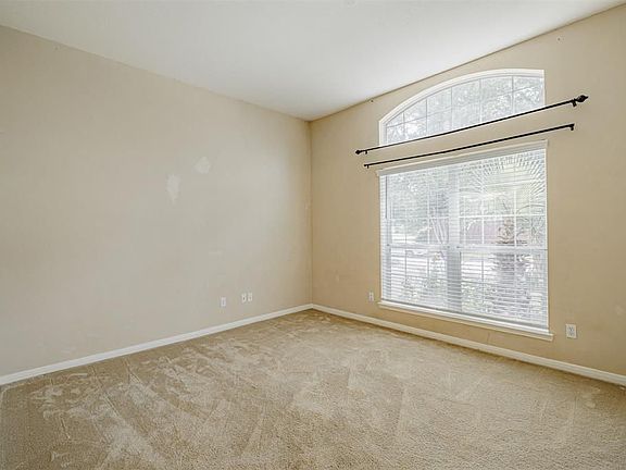 4th image of 2311 Falcon Knoll Ln