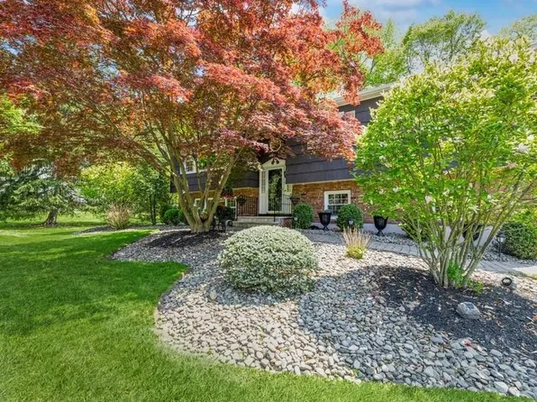 4 Continental Court, Chestnut Ridge, NY 10977