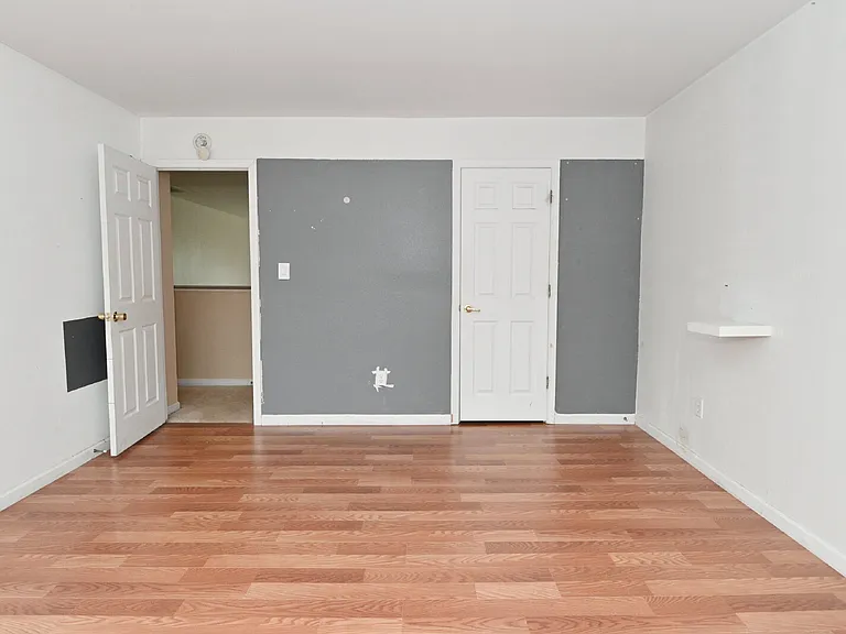 1043 Rentham Ln — Photo 42