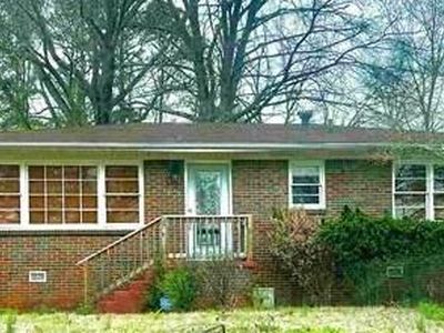 2834 Clyburne St, Bessemer, AL, 35023