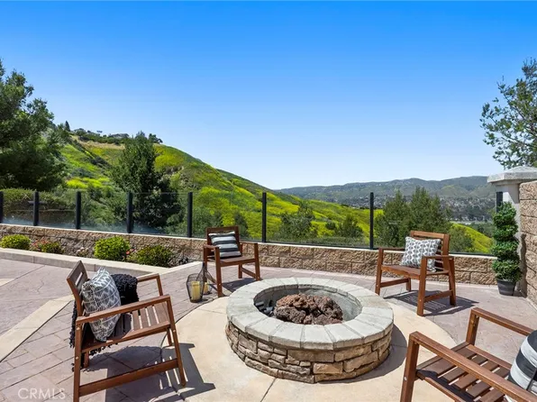 8715 E Foxhollow Dr, Anaheim, CA 92808