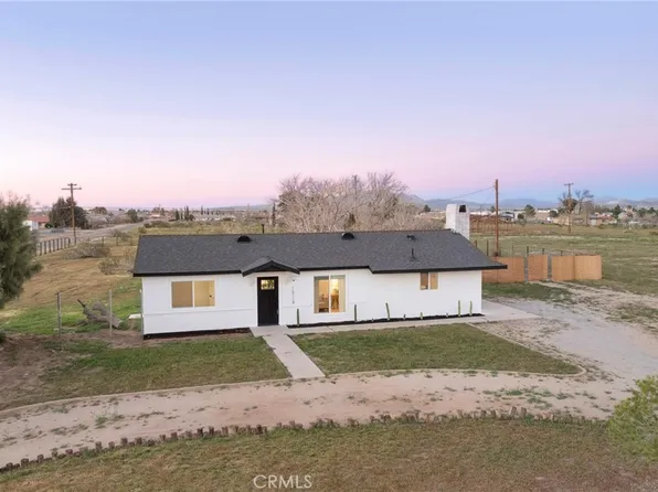 15118 Dos Palmas Rd, Victorville, CA 92392