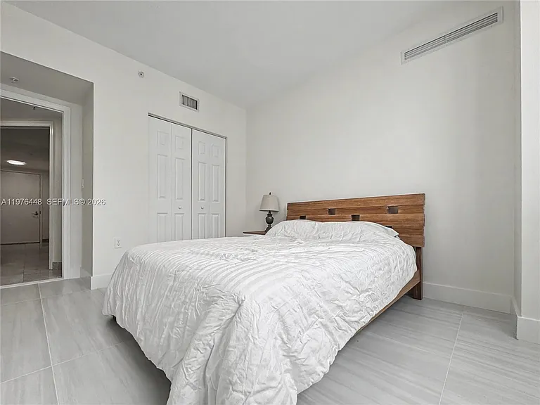 1755 E Hallandale Beach Blvd #2207E — Photo 26