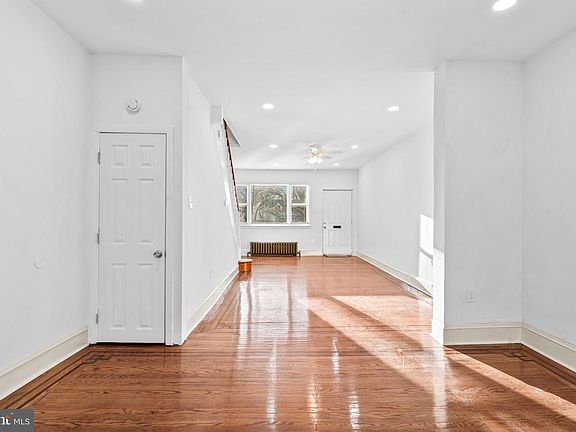 5th image of 3261 N Etting St
