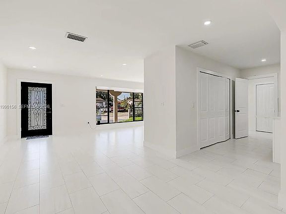 3rd image of 865 W 72nd Pl #33014