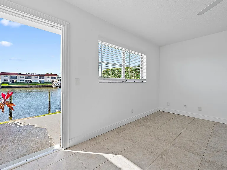 316 Southwind Ct #107 — Photo 15
