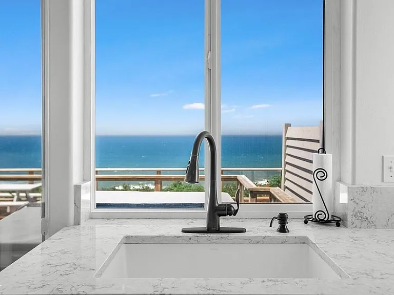 1825 SW Coast Ave — Photo 22