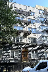 429 East 83rd Street in Yorkville