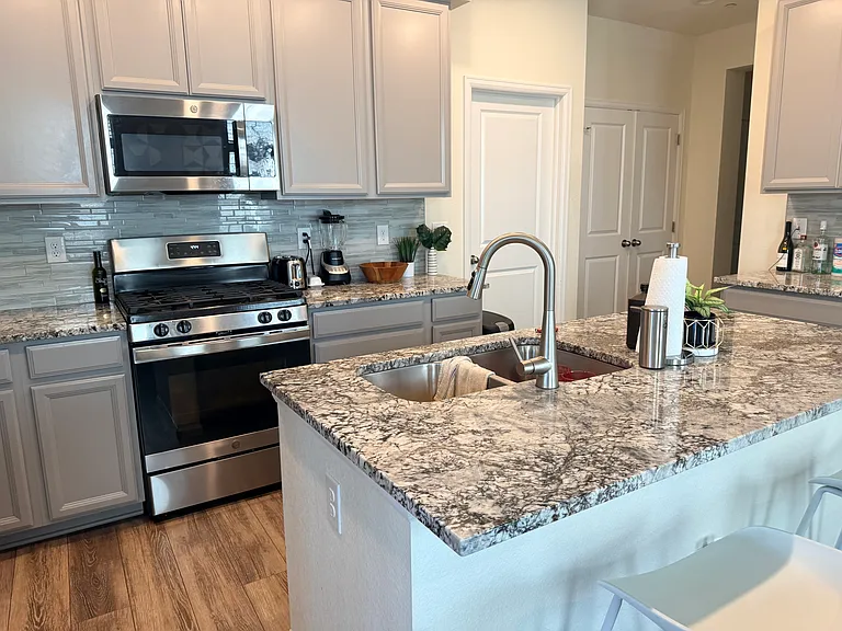 Modern kitchen