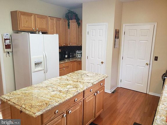 3rd image of 138 Megan Dr