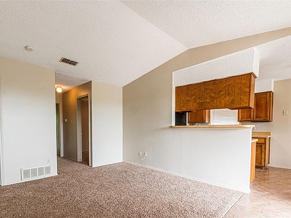 3rd image of 3212 Walton Ave #3214