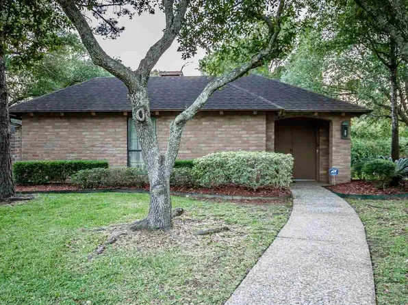 4490 Thomas Gln, Beaumont, TX 77706