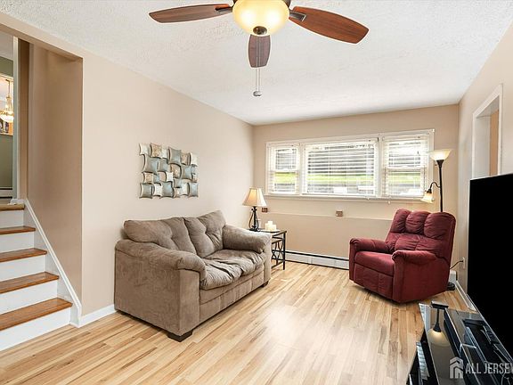 5th image of 5 Ridgeview Rd