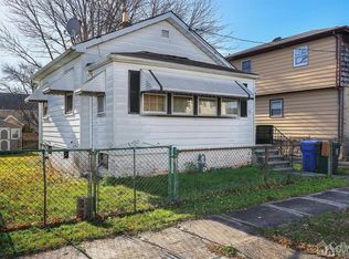 25 Fiat Ave, Iselin, NJ 08830