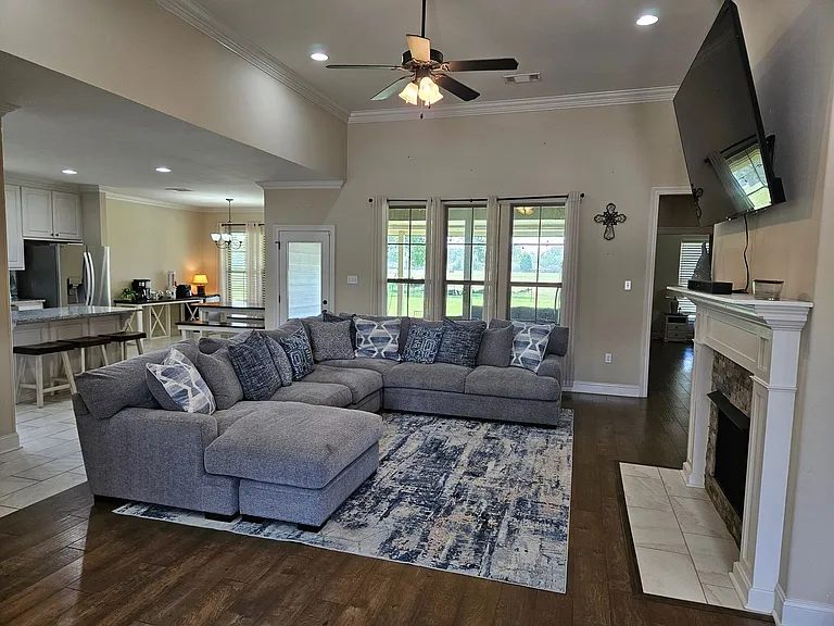 43283 Pond View Dr — Photo 3