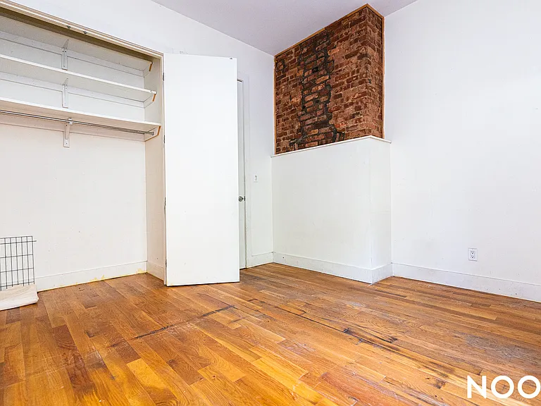 243 Irving Ave #1B — Photo 10